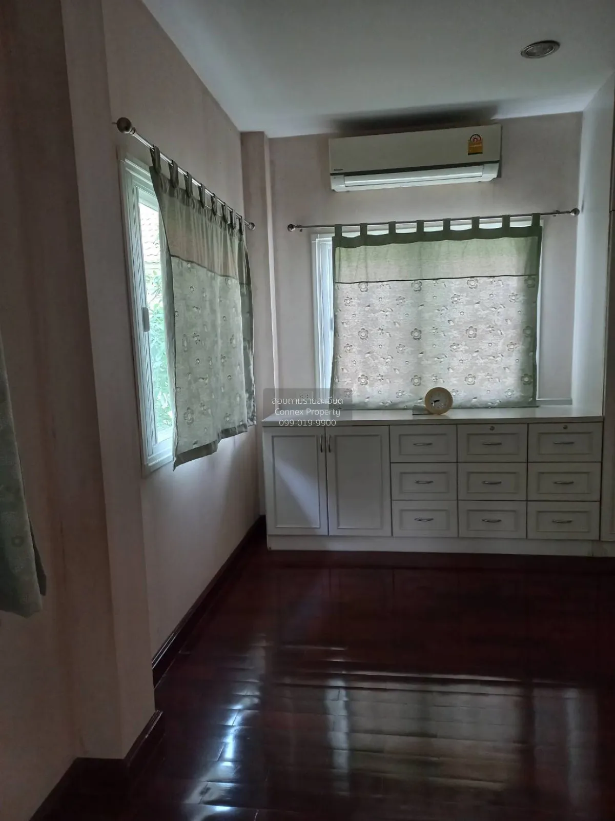 For Sale House , Ratchaphruek Chaloem Phrakiat Rama 9 , corner un