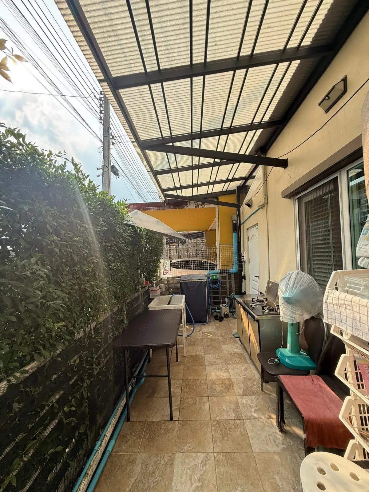 เช่าทาวน์เฮ้าส์/ทาวน์โฮม  โกลเด้น ทาวน์ วัชรพล-สุขาภิบาล 5 ห้องมุ