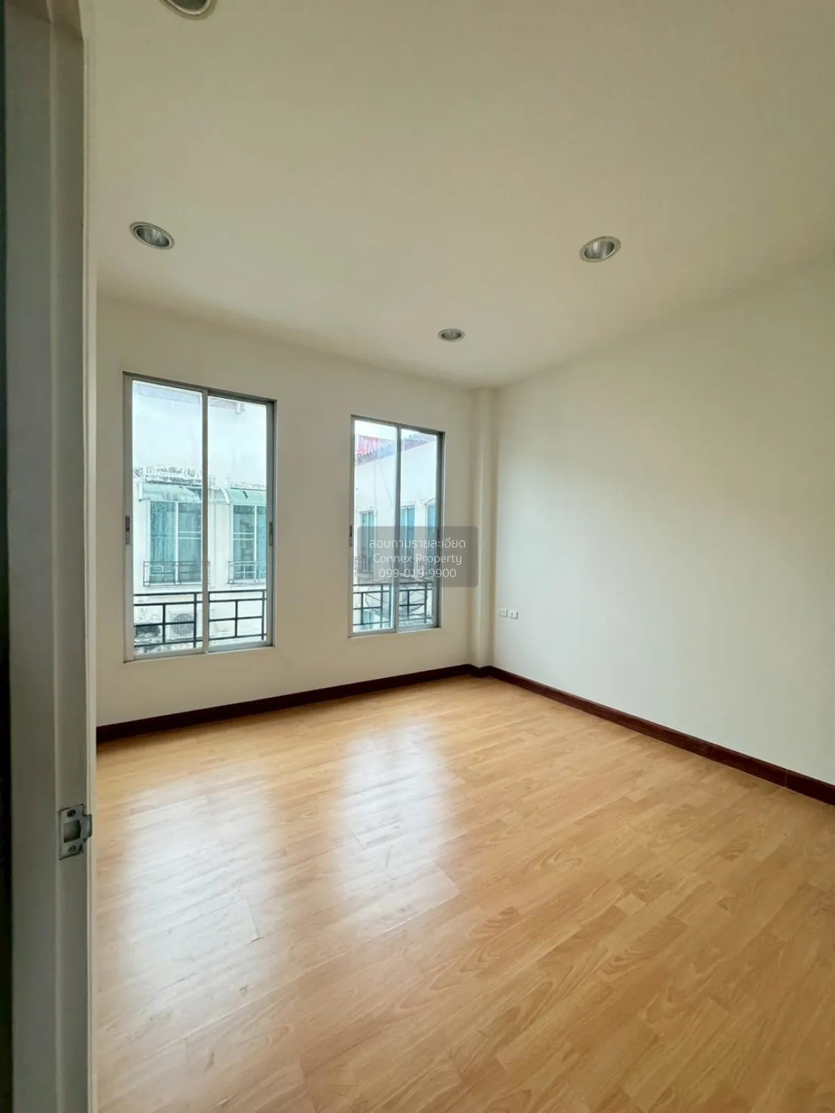 ขายทาวน์เฮ้าส์/ทาวน์โฮม  บ้านกลางเมือง บริติช ทาวน์ ศรีนครินทร์ ห