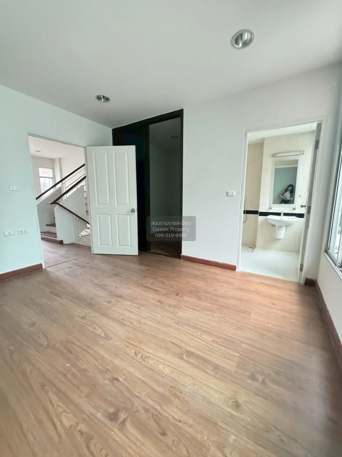 ขายทาวน์เฮ้าส์/ทาวน์โฮม  บ้านกลางเมือง บริติช ทาวน์ ศรีนครินทร์ ห