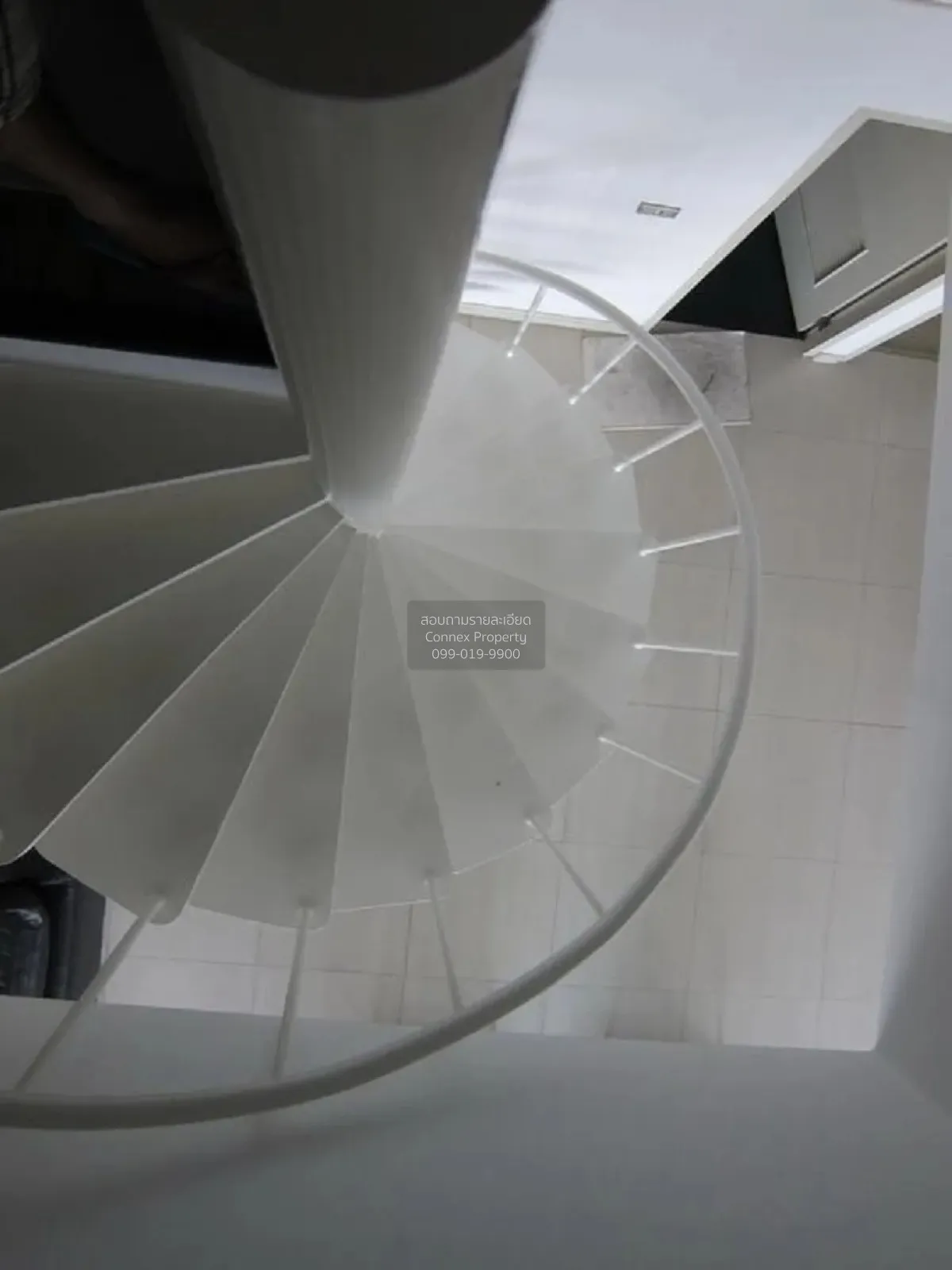 ขายคอนโด  เลอ จาร์ดีน ยังเพลส พหลโยธิน 37 เพนท์เฮ้าส์ ชั้นสูง BTS