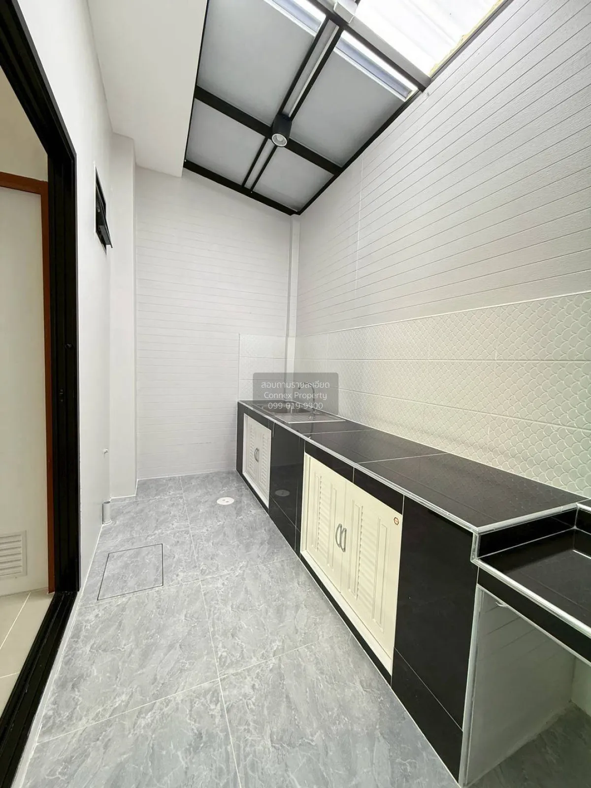 ขายทาวน์เฮ้าส์/ทาวน์โฮม  บ้านปิยวรารมย์ 3 รีโนเวทใหม่ ไทรน้อย ไทร