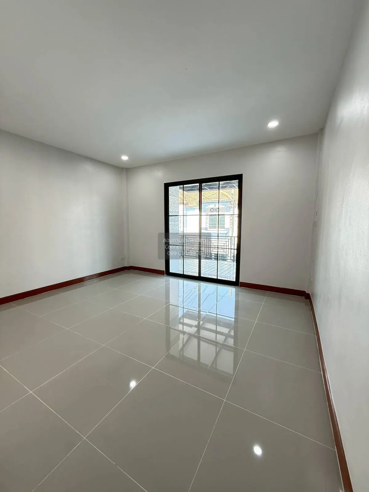 ขายทาวน์เฮ้าส์/ทาวน์โฮม  บ้านปิยวรารมย์ 3 รีโนเวทใหม่ ไทรน้อย ไทร