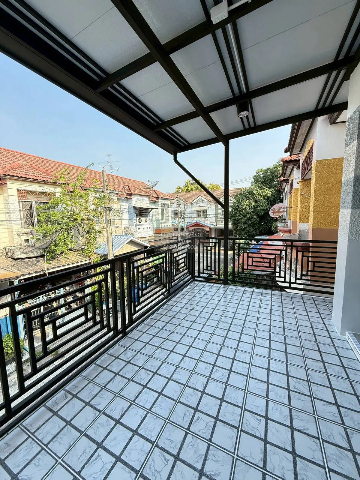 ขายทาวน์เฮ้าส์/ทาวน์โฮม  บ้านปิยวรารมย์ 3 รีโนเวทใหม่ ไทรน้อย ไทร