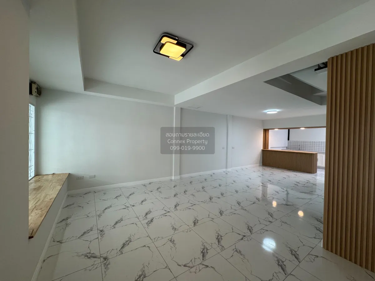 ขายทาวน์เฮ้าส์/ทาวน์โฮม  พาร์ค แกลเลอรี่ ศรีนครินทร์ บางปลา บางพล