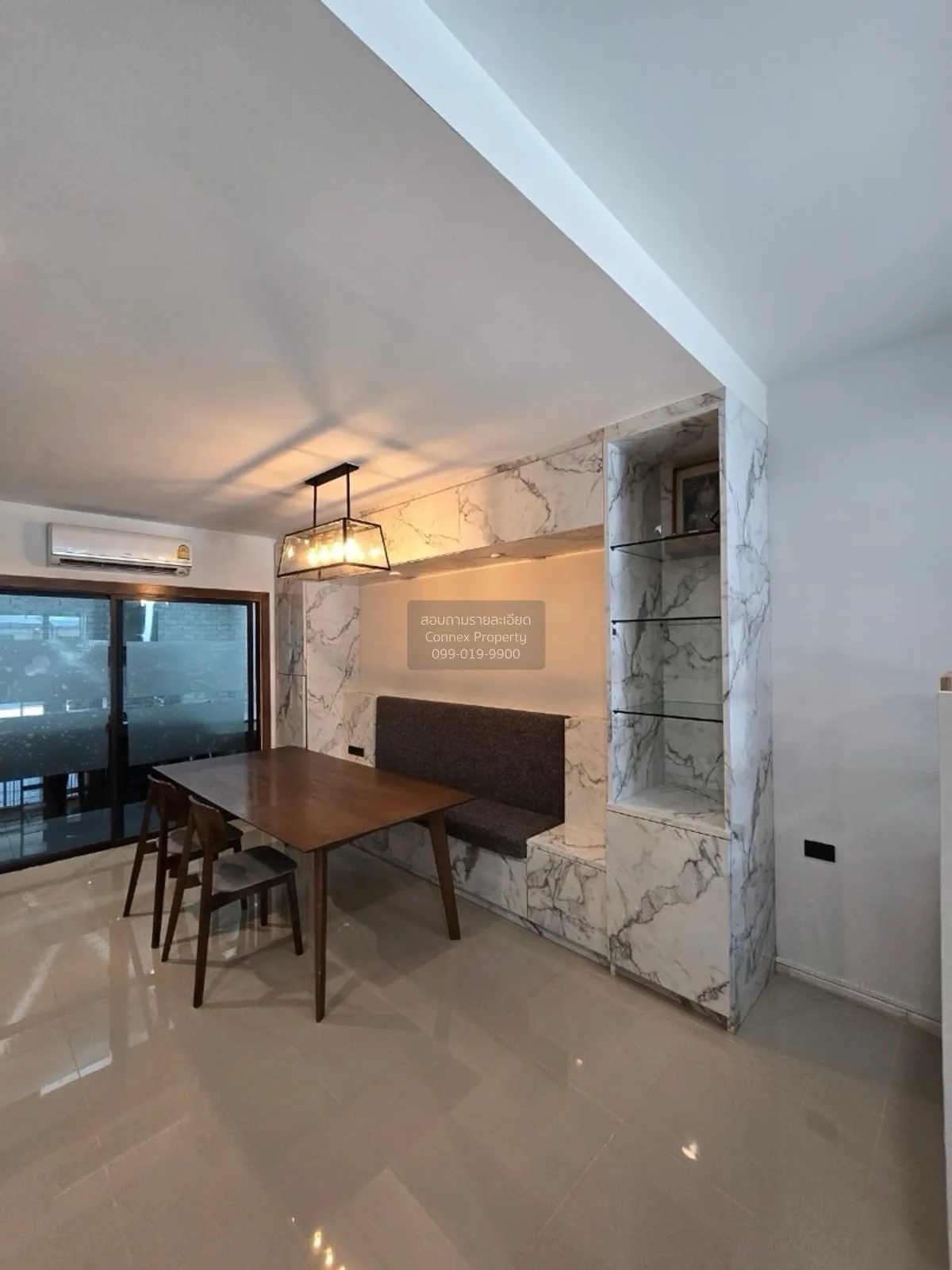 ขายทาวน์เฮ้าส์/ทาวน์โฮม  เพล็กซ์ เรสซิเดนซ์ นวมินทร์ 111 MRT-คู้บ 4