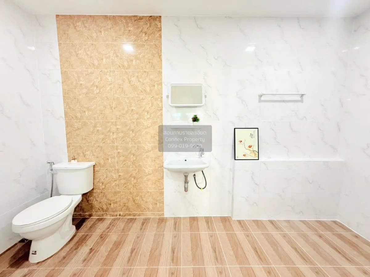 ขายทาวน์เฮ้าส์/ทาวน์โฮม  อัมรินทร์นิเวศน์ 3 ผัง 4 ห้องมุม รีโนเวท