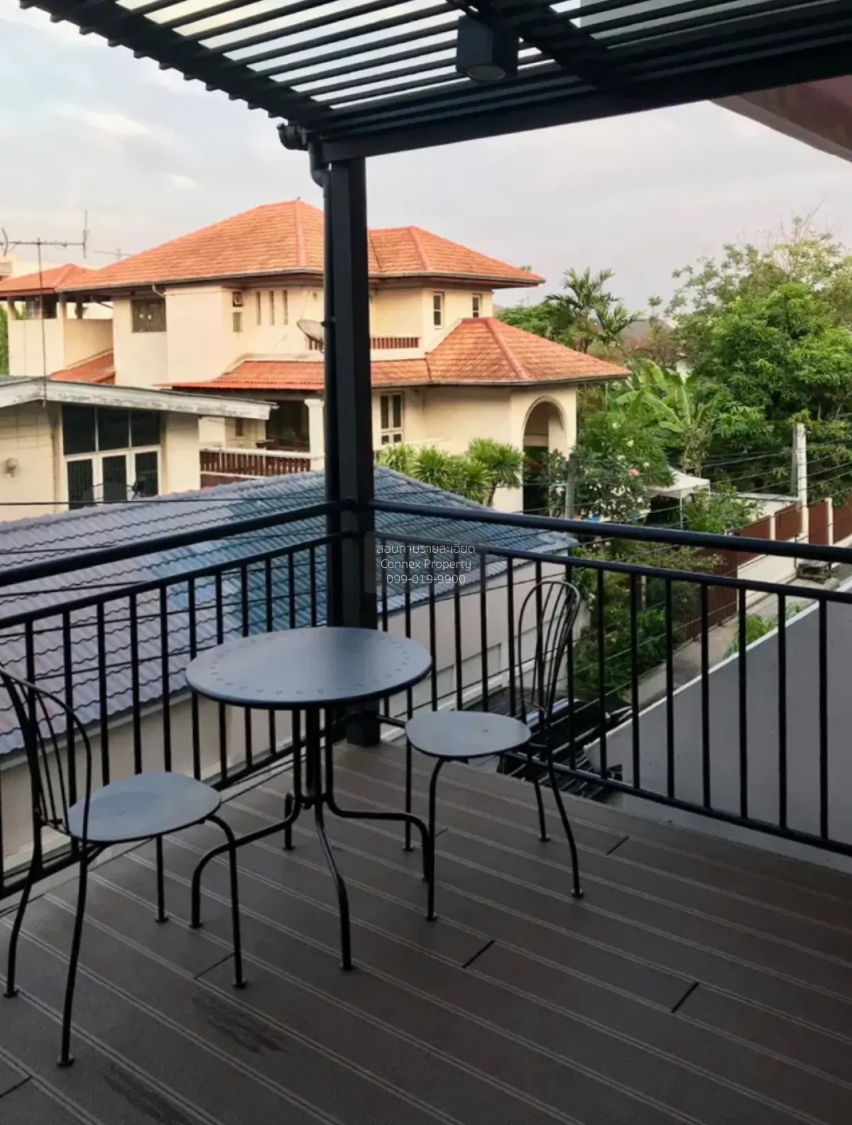 ขายอาคารพาณิชย์ 3.5 ชั้น ใกล้ BTS รร.นายเรือ เพียง 100 เมตร ห้องม