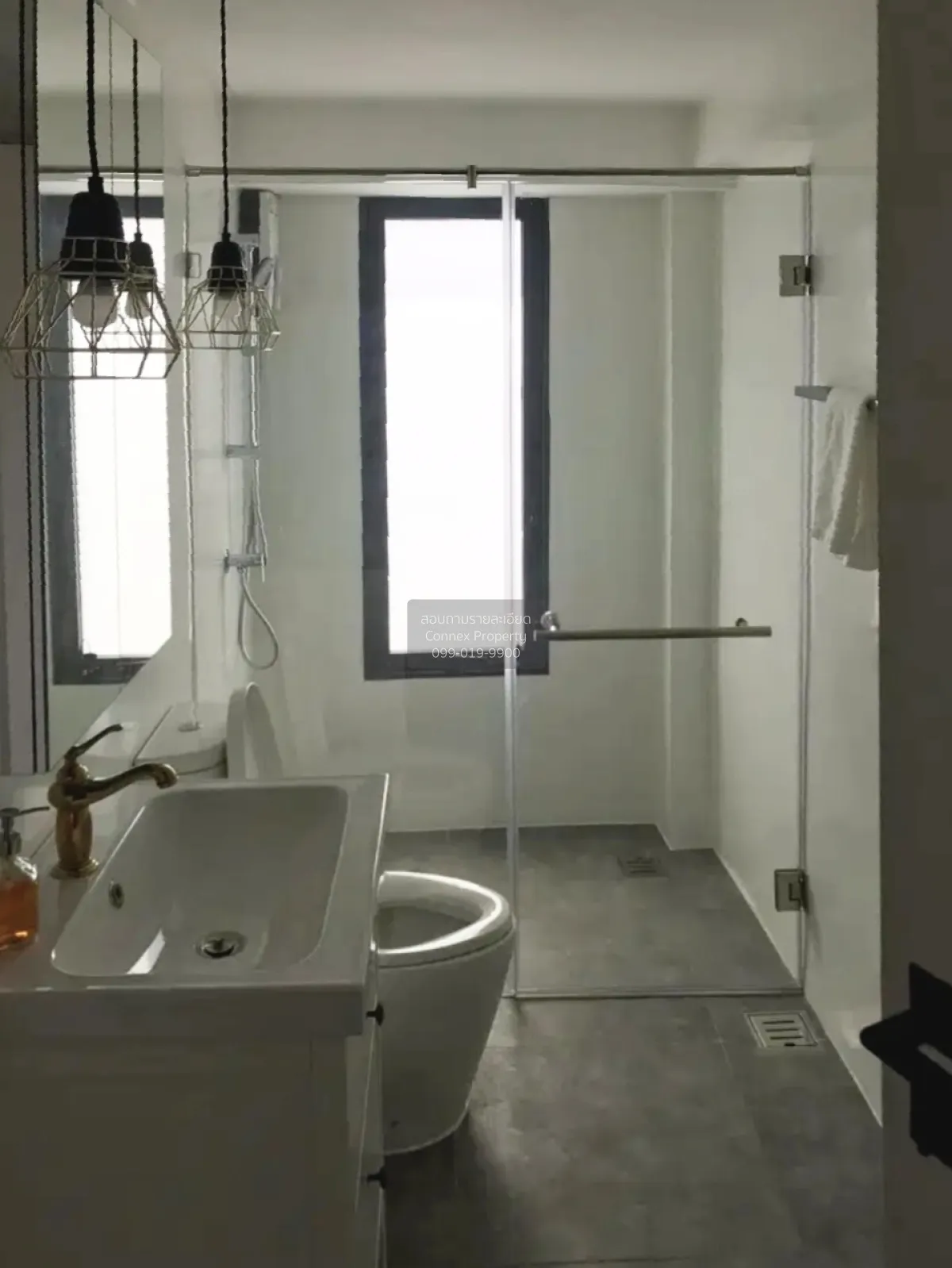 ขายอาคารพาณิชย์ 3.5 ชั้น ใกล้ BTS รร.นายเรือ เพียง 100 เมตร ห้องม