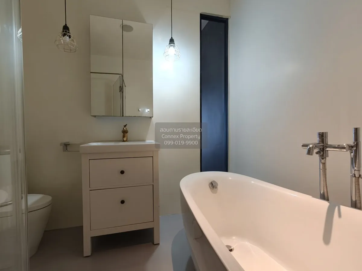 เช่า อาคารพาณิชย์ 3.5 ชั้น ใกล้ BTS รร.นายเรือ เพียง 100 เมตร ห้อ