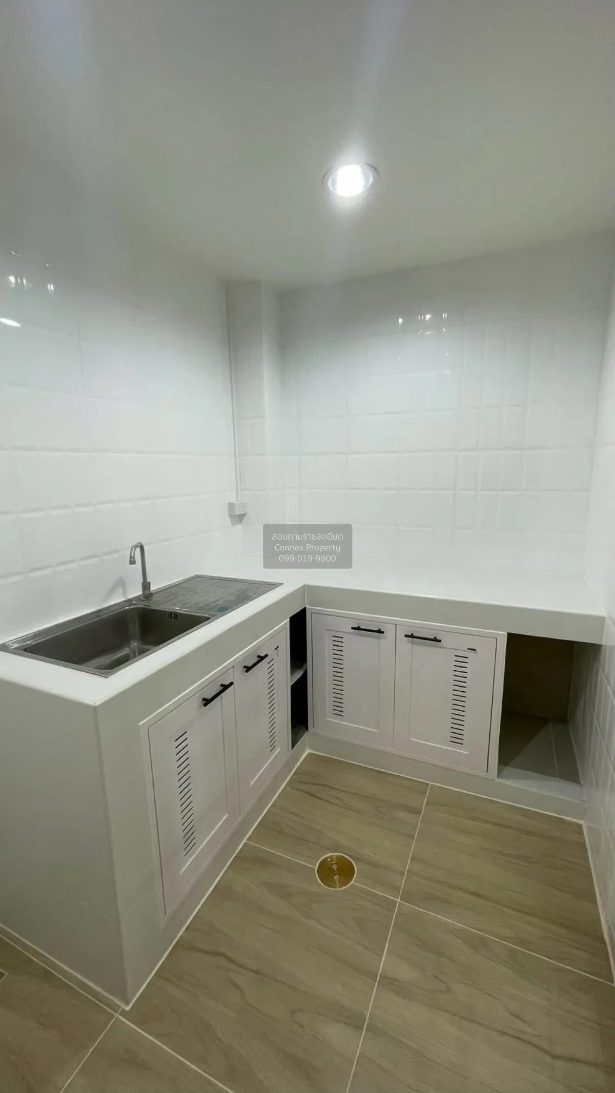 ขายทาวน์เฮ้าส์/ทาวน์โฮม  ธนะธานี 2 สุคนธสวัสดิ์ 24 MRT-ลาดพร้าว 7