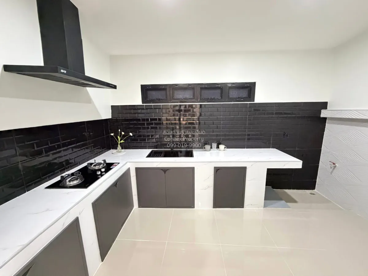 ขายทาวน์เฮ้าส์/ทาวน์โฮม  เลิศอุบล โชคชัย 4 ซอย 22 MRT-โชคชัย 4 (ส 3