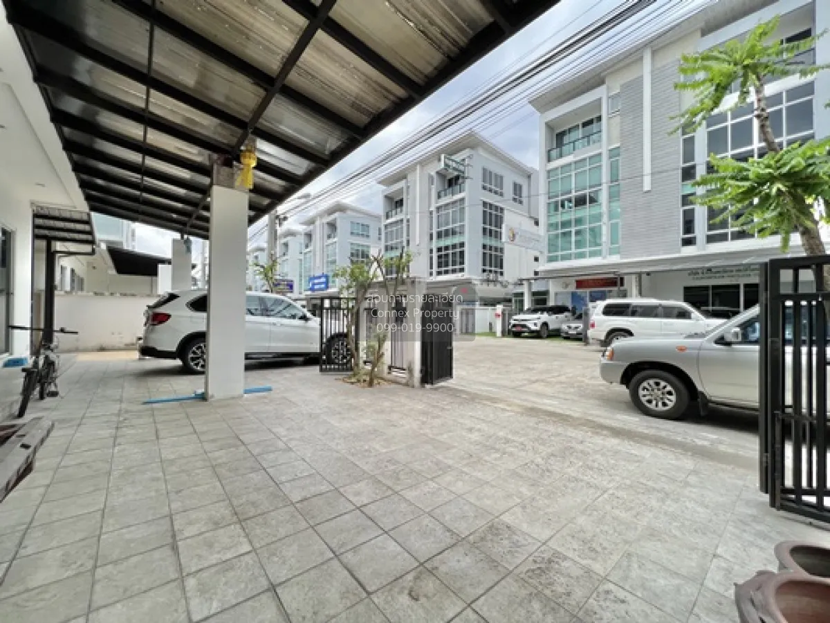 ขายโฮมออฟฟิศ  บิซ แกลเลอเรีย หน้ากว้าง รีโนเวทใหม่ นวลจันทร์ เขต 