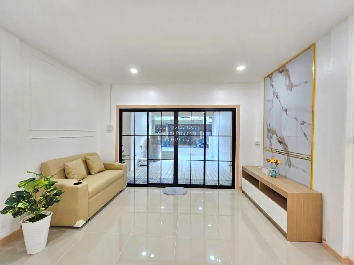 For Sale Townhouse/Townhome  , The Emerald Park 2 , newly renovat