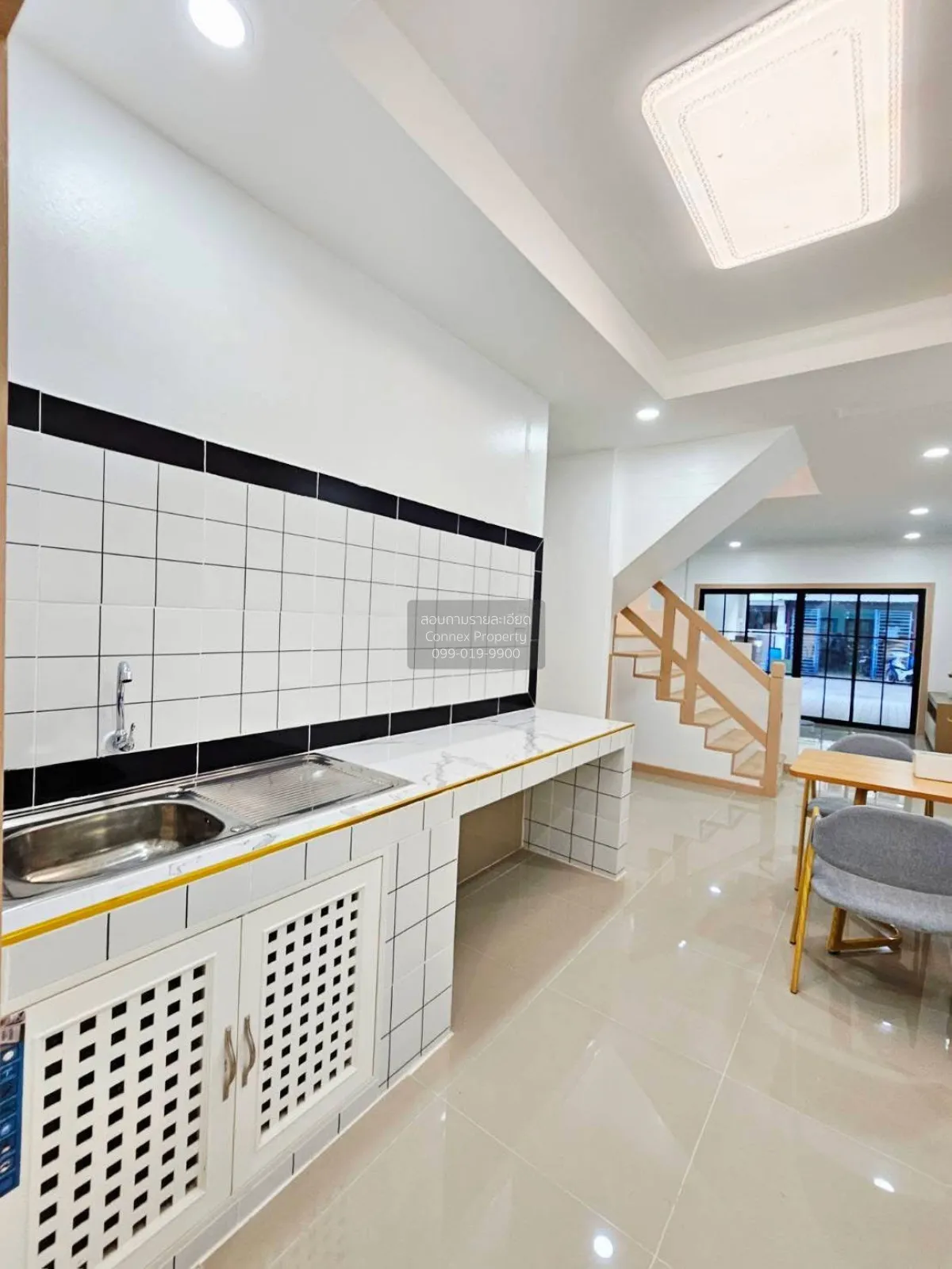 For Sale Townhouse/Townhome  , The Emerald Park 2 , newly renovat