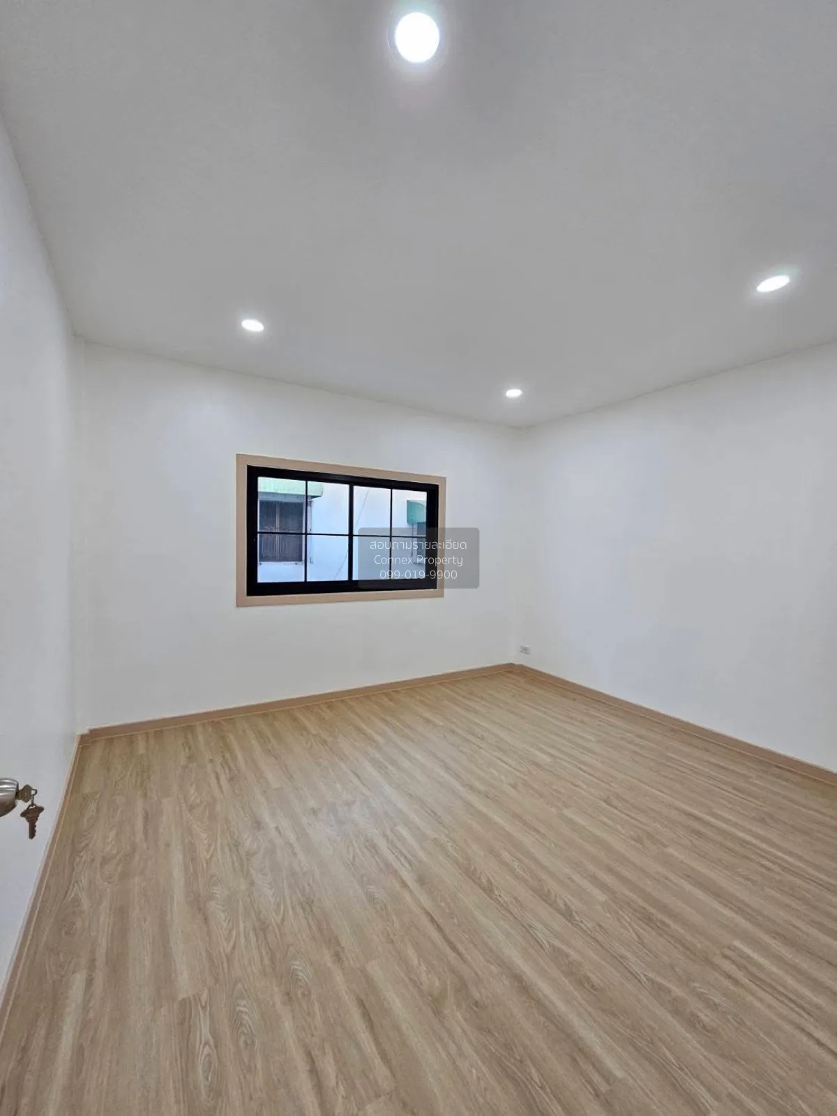 For Sale Townhouse/Townhome  , The Emerald Park 2 , newly renovat