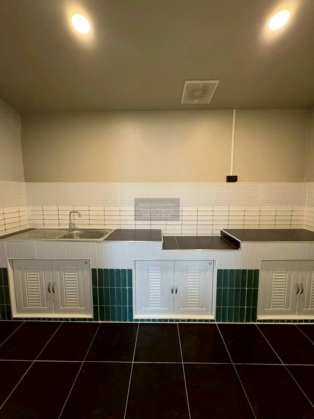 For Sale Townhouse/Townhome  , Baan Piyawararom 1 , newly renovat