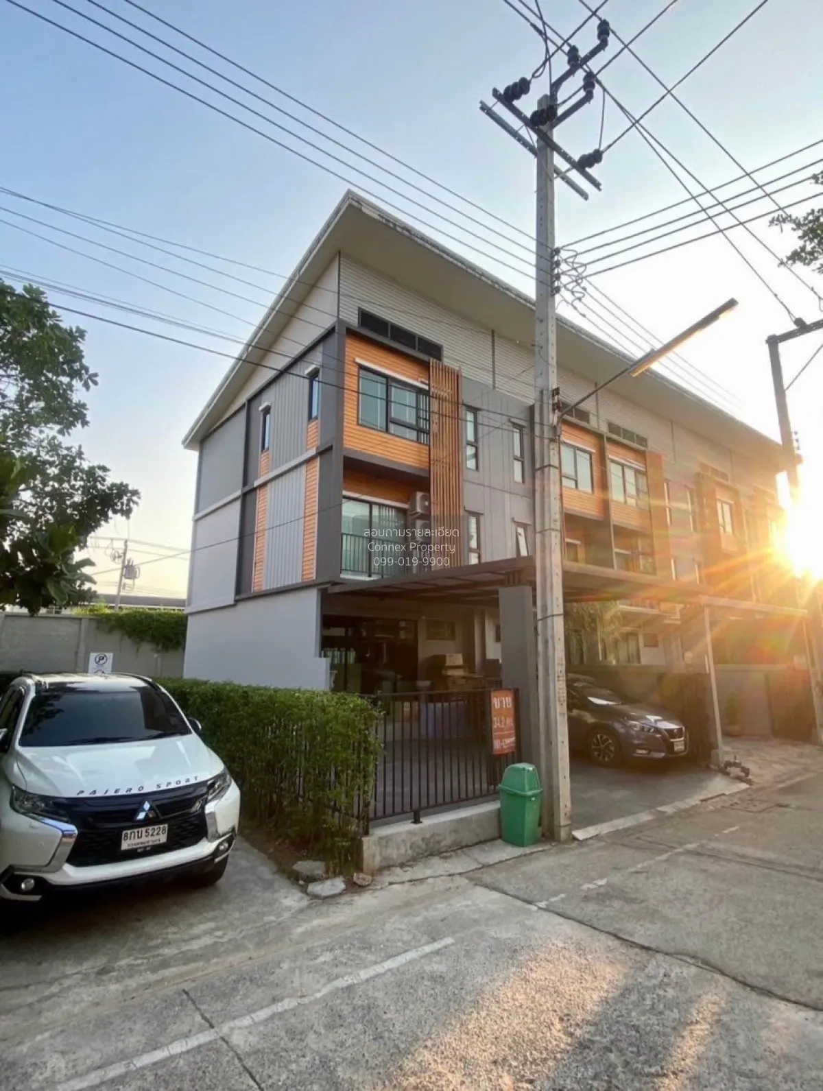 ขายทาวน์เฮ้าส์/ทาวน์โฮม  อีโค สเปซ บางนา - วงแหวน ชั้นสูง ห้องมุม 1