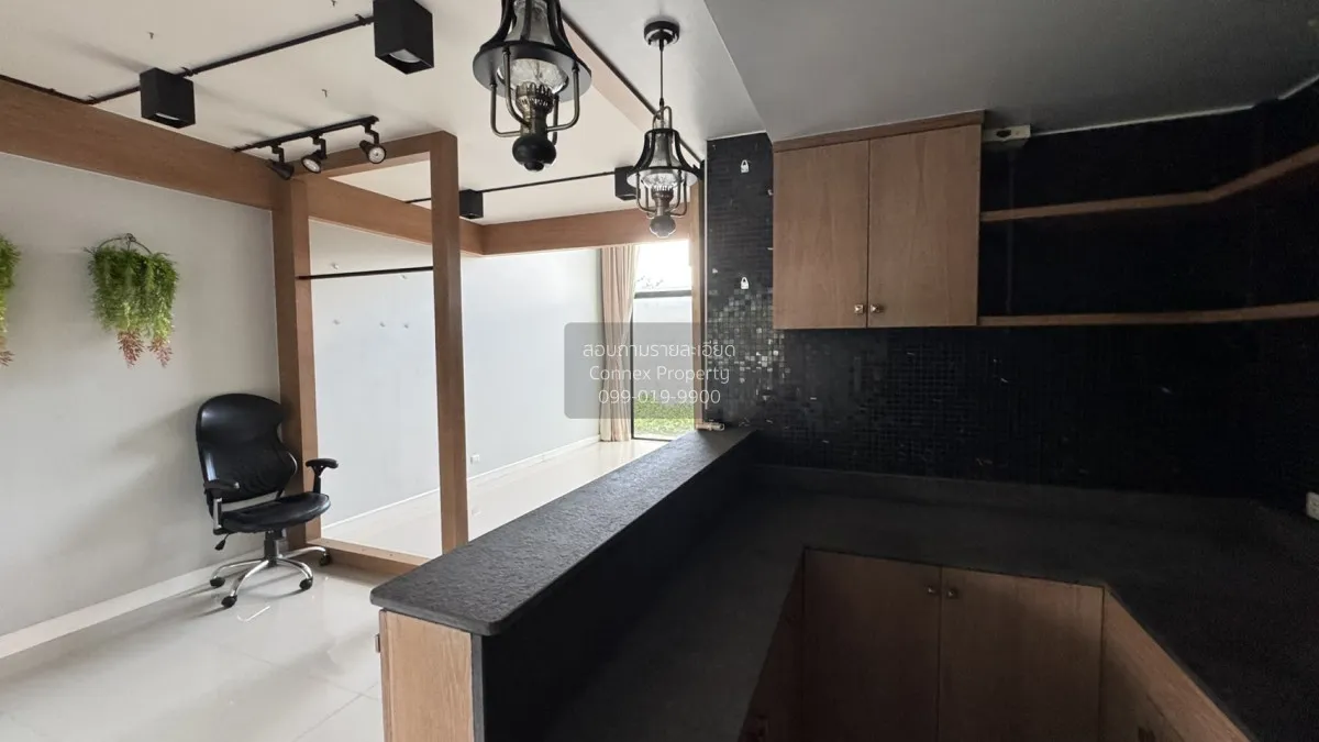 ขายทาวน์เฮ้าส์/ทาวน์โฮม  อีโค สเปซ บางนา - วงแหวน ชั้นสูง ห้องมุม