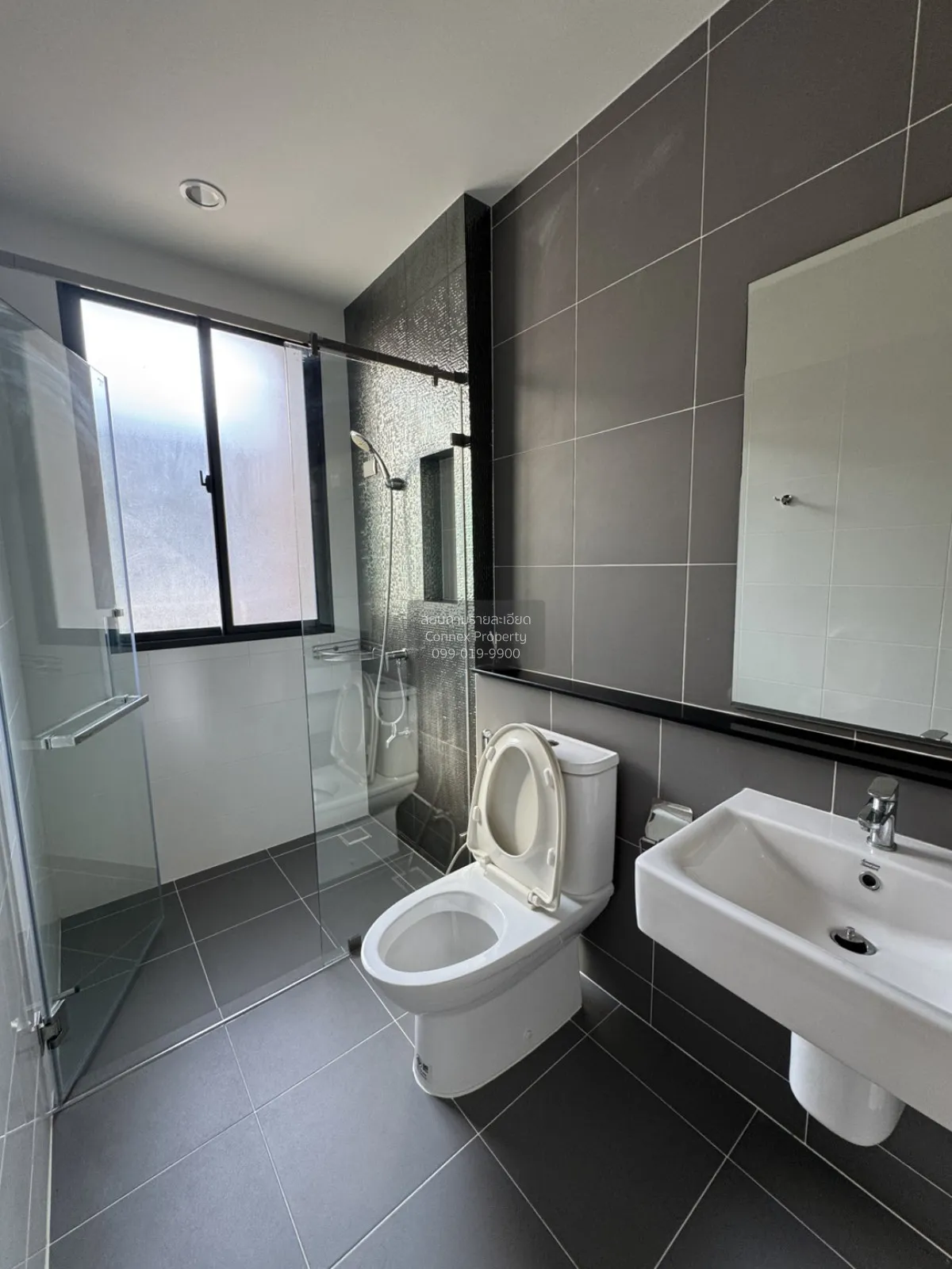 For Rent Townhouse/Townhome  , Baan Klang Muang Rama 9-Krungthep 