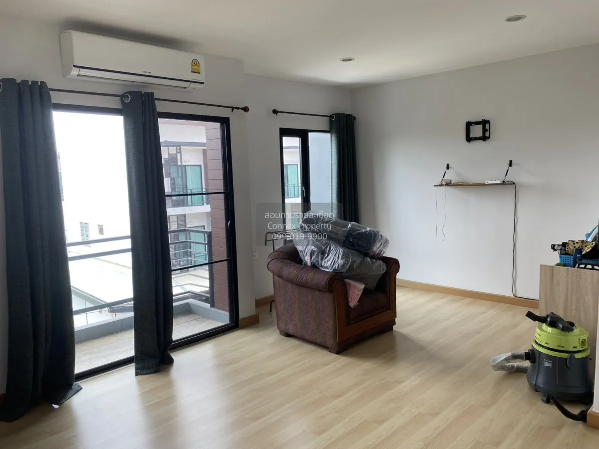 For Rent Townhouse/Townhome  , IFIELD BANGNA , high floor , corne 4