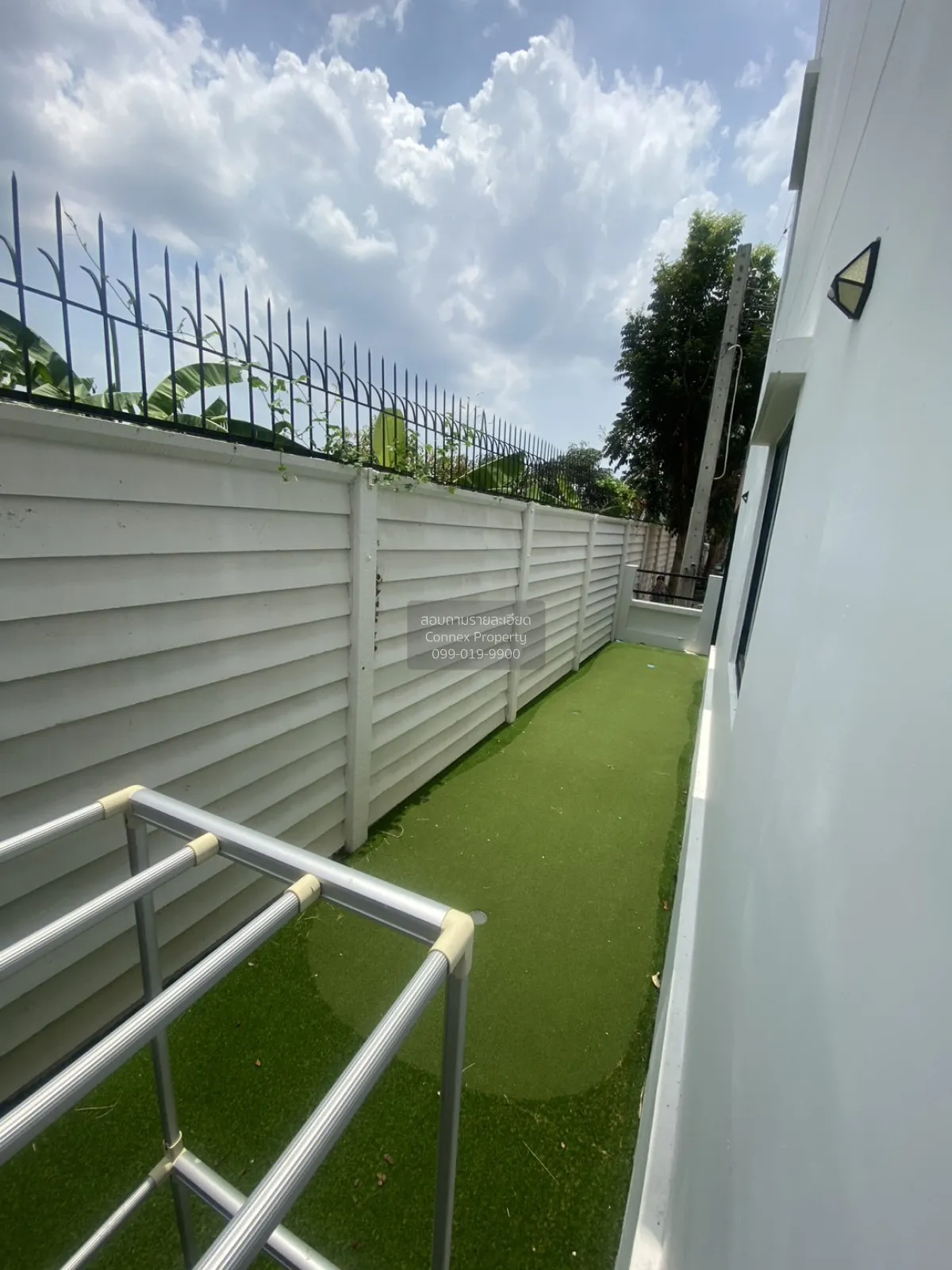 For Rent Townhouse/Townhome  , IFIELD BANGNA , high floor , corne