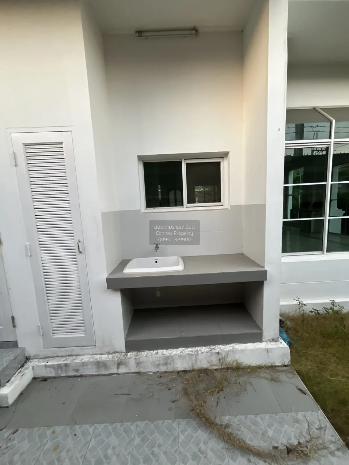 For Sale House , Mantana Onnut - Wongwaen 1 , wide frontage , new