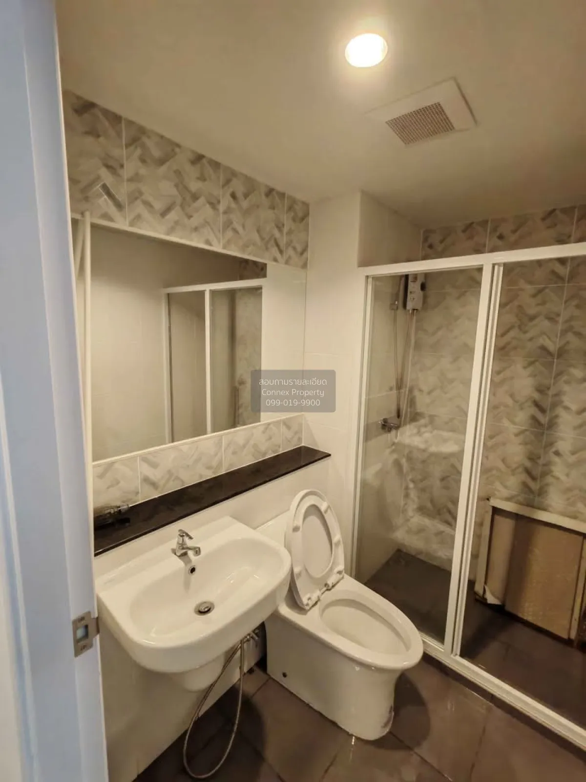 เช่าคอนโด  รีเจ้นท์ โฮม บางนา (โครงการใหม่) บางนา เขต บางนา กรุงเ