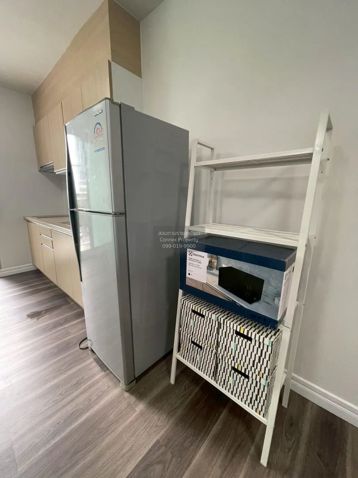 FOR RENT condo , The Parkland Srinakarin Lakeside , Bang Na , Don