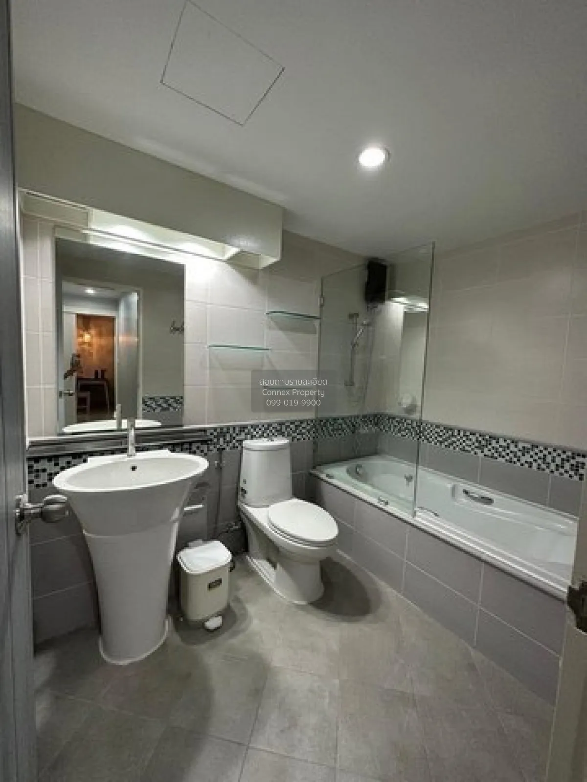 เช่าคอนโด  เดอะ วอเตอร์ฟอร์ด สุขุมวิท 50 BTS-พระโขนง พระโขนง เขต 