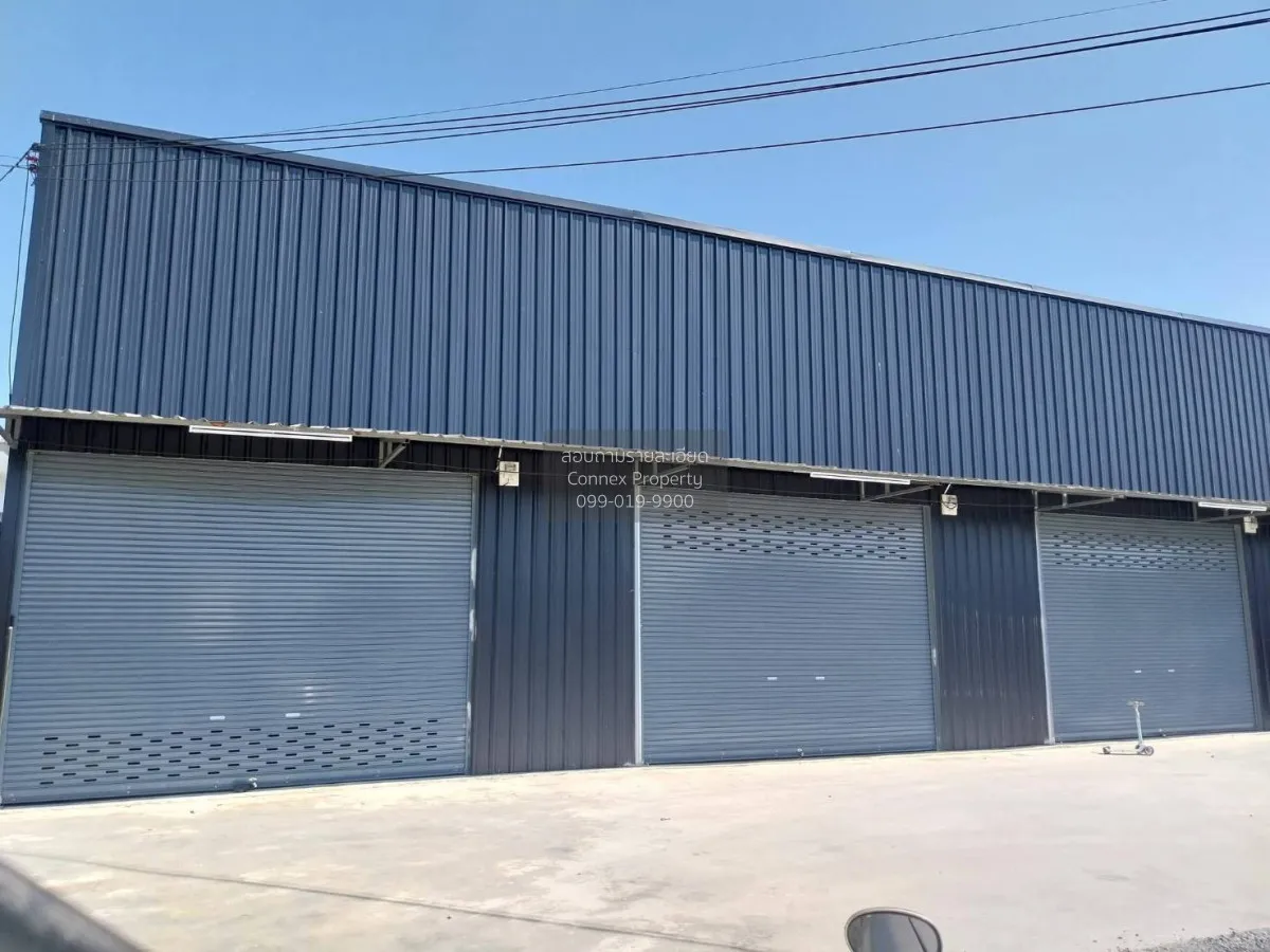 For Rent Warehouse Pattanakan , wide frontage , newly renovated , 1