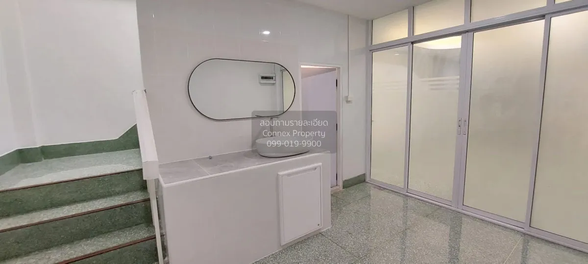 ขายทาวน์เฮ้าส์/ทาวน์โฮม  บ้านเจ้าพระยาวิลล่า รีโนเวทใหม่ ศาลาธรรม