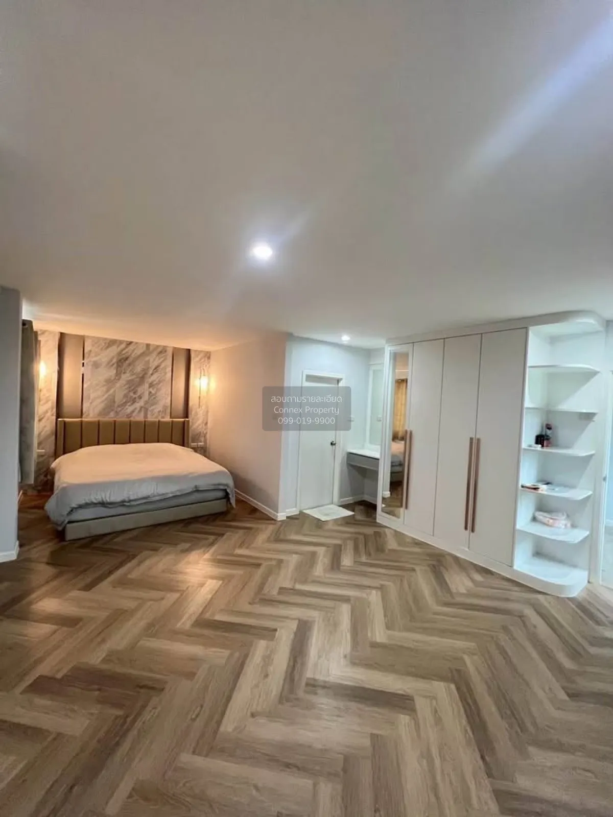 For Sale House , The Pana Petchkasem - Sai 3 , corner unit , wide