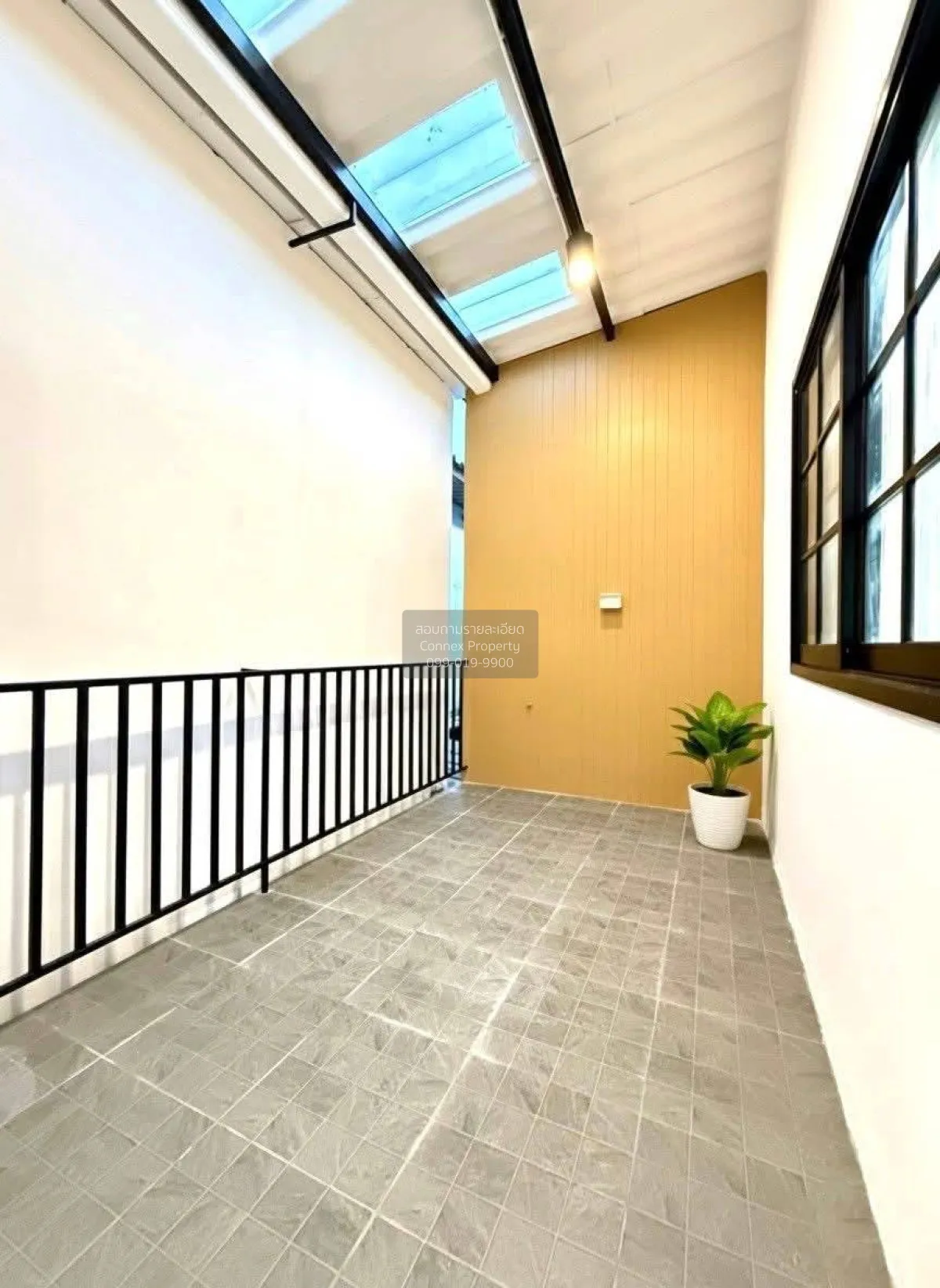 ขายทาวน์เฮาส์ 2 ชั้น พื้นที่ 16 ตารางวา จรัญสนิทวงศ์ 37 บางกอกน้อ