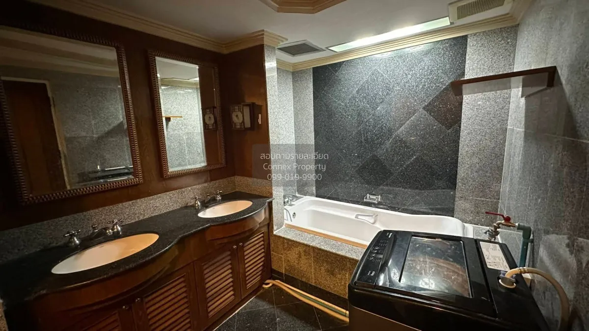 For Rent Condo , State Tower , river view , BTS-Saphan Taksin , S