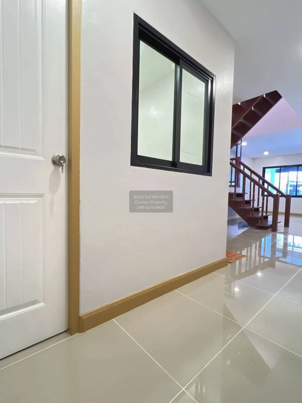 For Sale Townhouse/Townhome  , Busarin , newly renovated , MRT-Ba