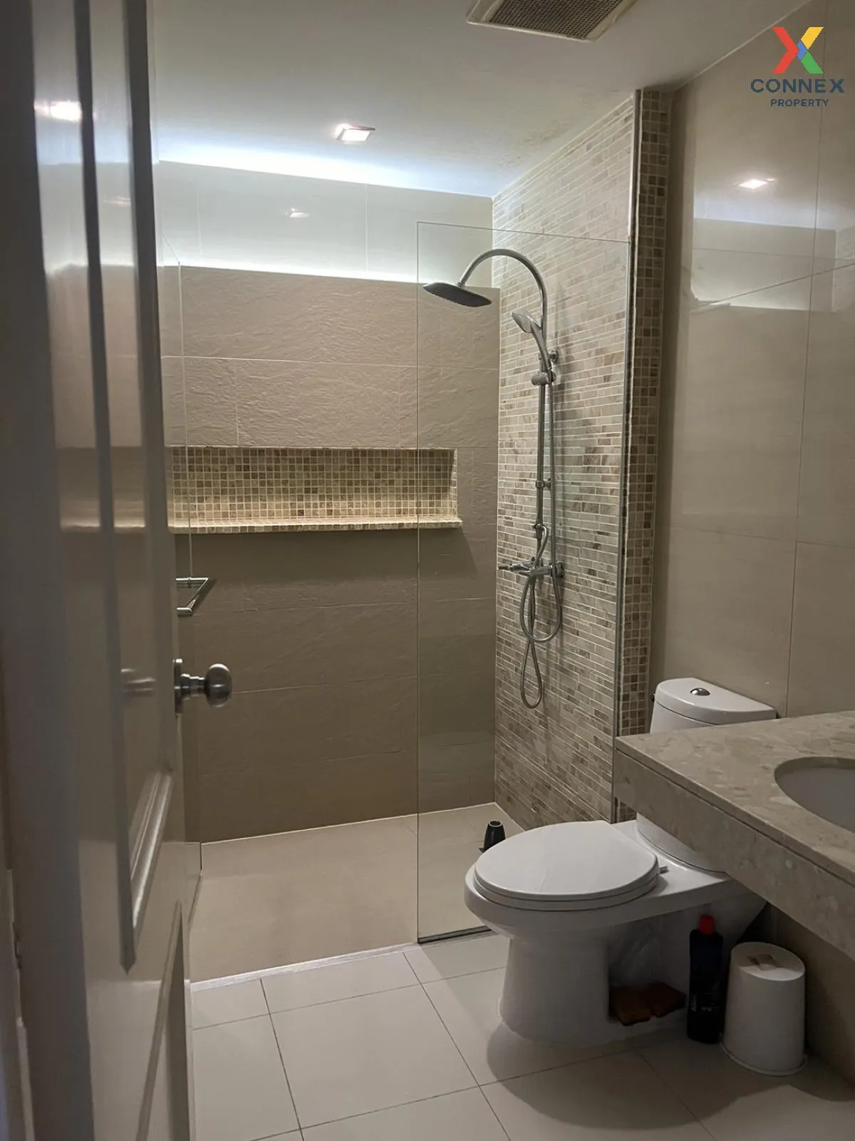 ขายคอนโด  โนเบิล แอมเบียนส์ สารสิน BTS-สถานีราชดำริ ลุมพินี เขต ป