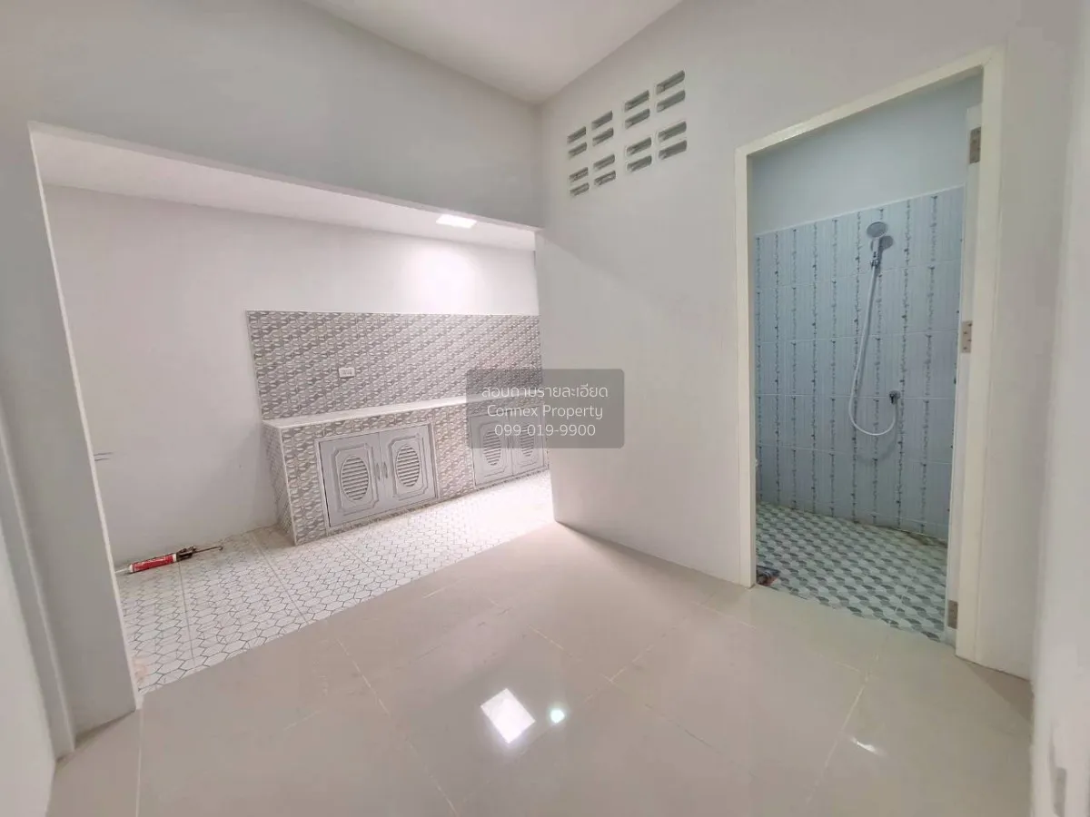 For Sale Townhouse, Wang Hin Soi 8. , newly renovated , Surasak ,