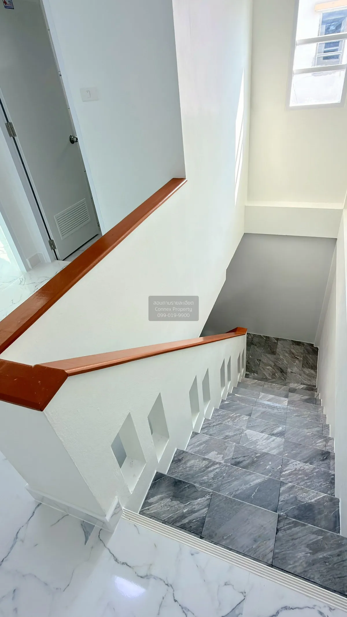 For Sale Townhouse/Townhome  , Cattleya Ville , Lat Sawai , Lam L