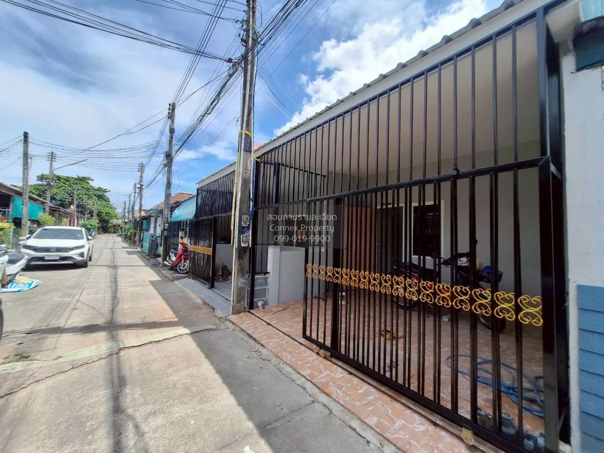 For Sale Townhouse, Wang Hin Soi 8. , newly renovated , Surasak , 1