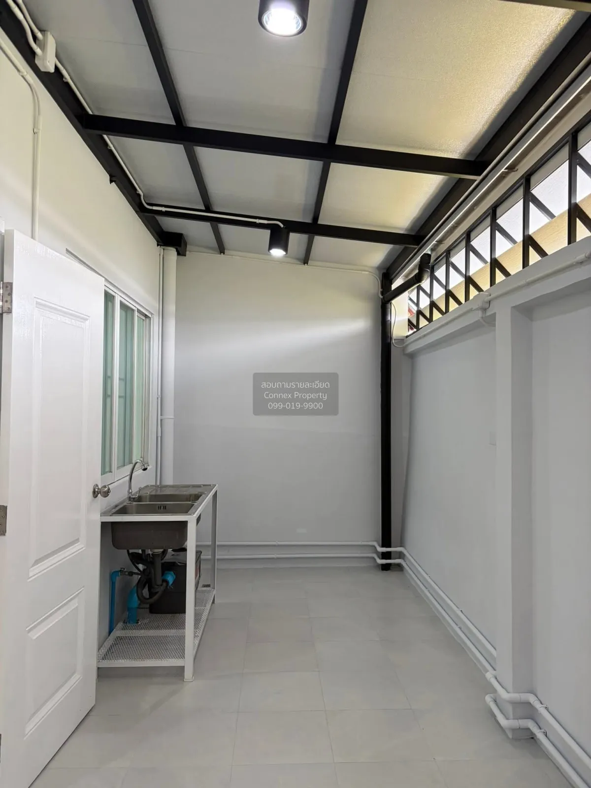 For Sale Townhouse/Townhome  , Poomjainivate 3 , newly renovated 