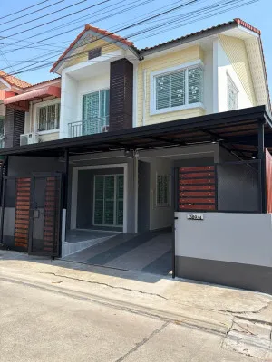 For Sale Townhouse/Townhome  , Poomjainivate 3 , newly renovated , Nai Khlong Bang Pla Kot , Phra Samut Chedi , Samut Prakarn , CX-145343