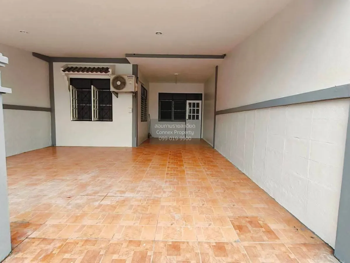 For Sale Townhouse/Townhome  , Phrueksachat 7 , wide frontage , n 2