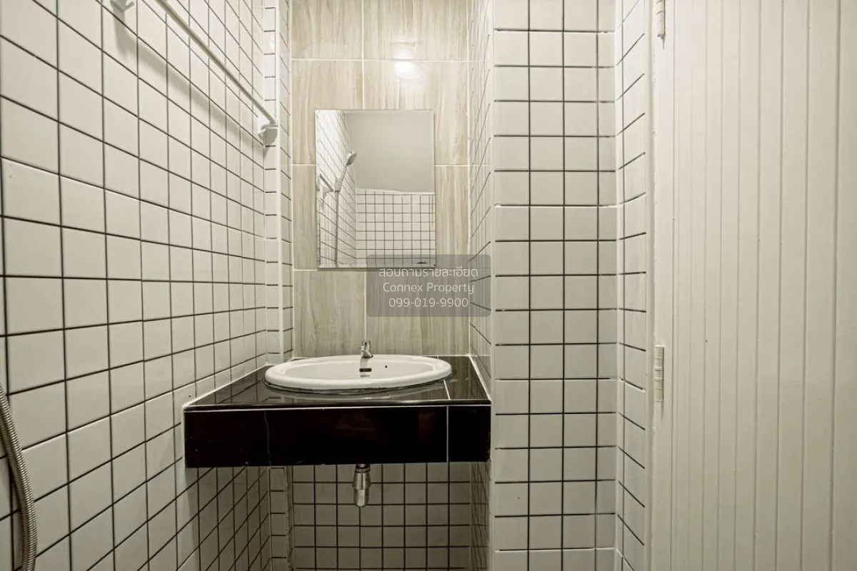 For Sale Townhouse/Townhome  , Pimonrat 2 , newly renovated , Phi