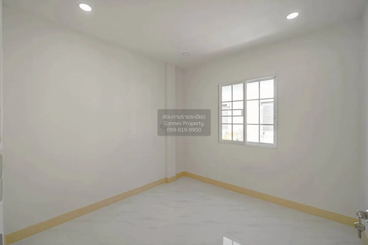 For Sale Townhouse/Townhome  , Pimonrat 2 , newly renovated , Phi