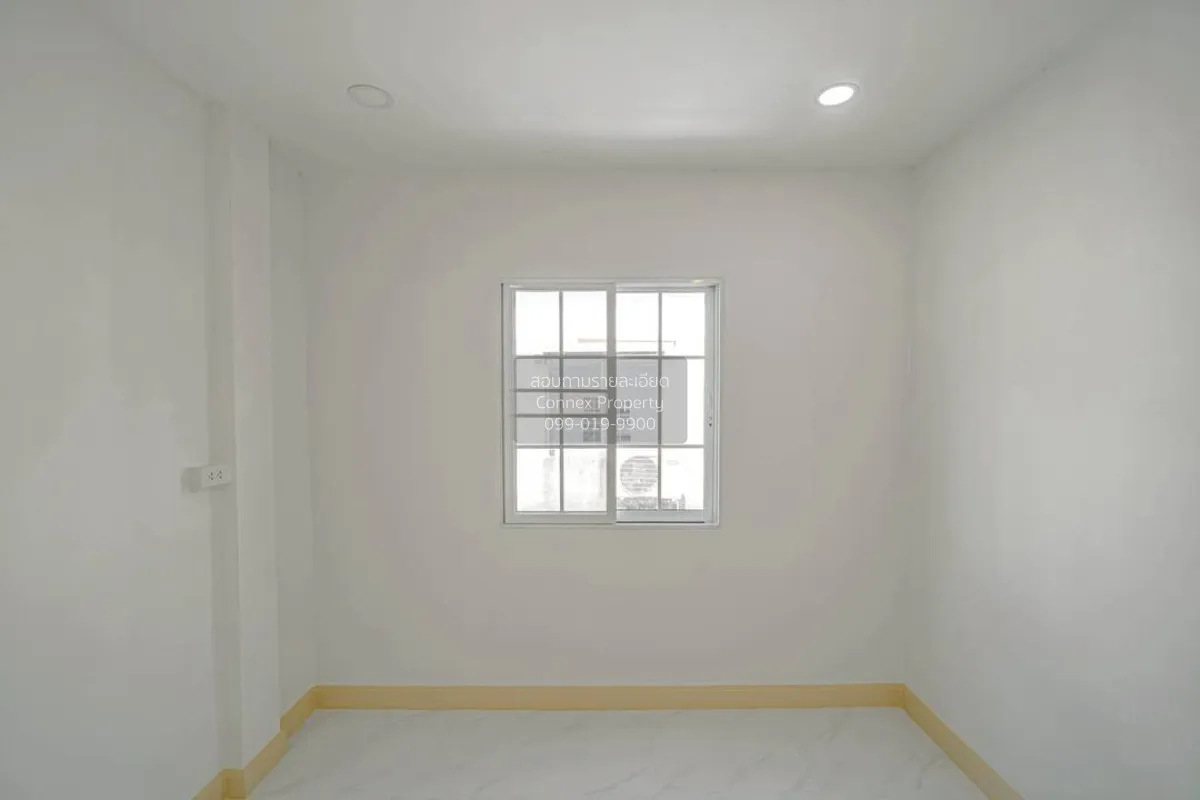 For Sale Townhouse/Townhome  , Pimonrat 2 , newly renovated , Phi