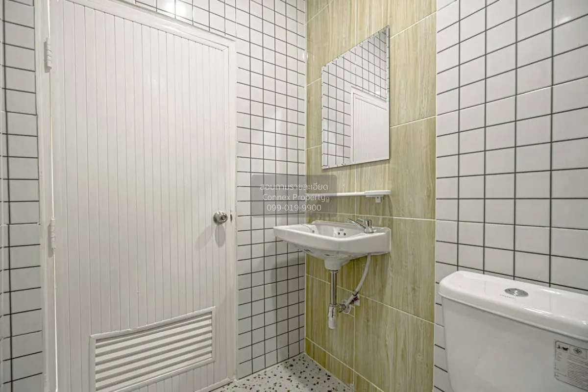 For Sale Townhouse/Townhome  , Pimonrat 2 , newly renovated , Phi