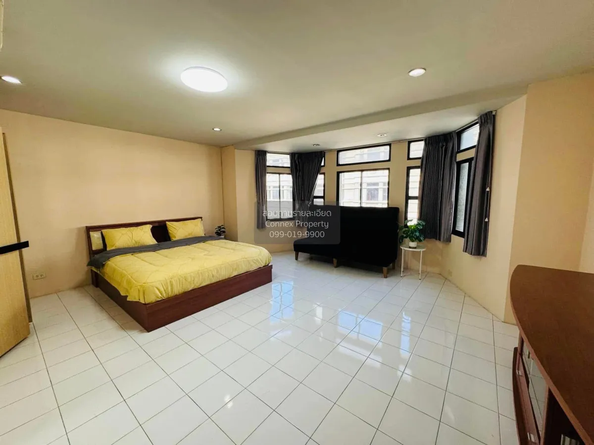 For Rent Townhouse/Townhome  , Moo Baan Chicha Castle , newly ren