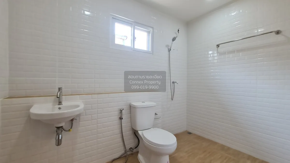 ขายทาวน์เฮ้าส์/ทาวน์โฮม  บุศรินทร์ รามอินทรา ห้องมุม รีโนเวทใหม่ 