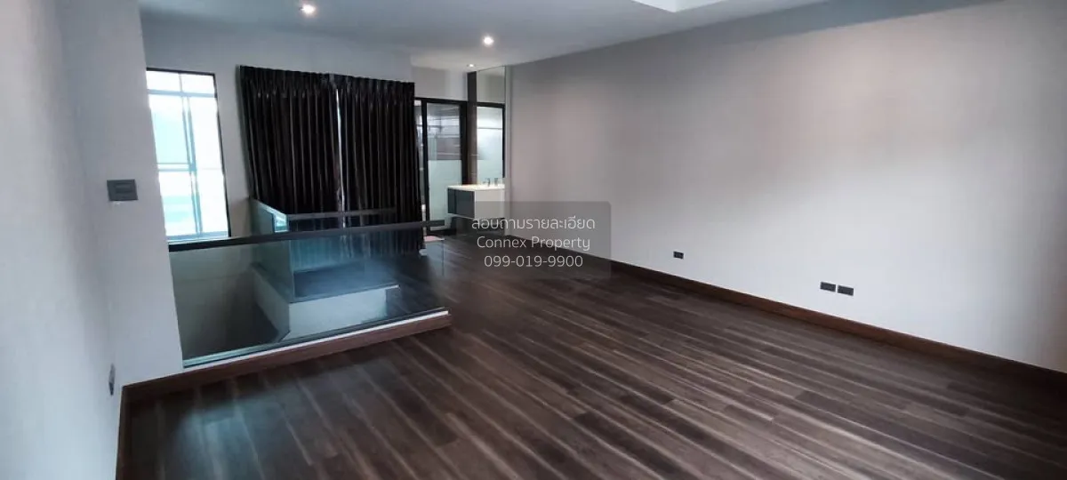 For Sale Townhouse/Townhome  , LANDMARK EKAMAI-RAMINDRA , Lat Phr